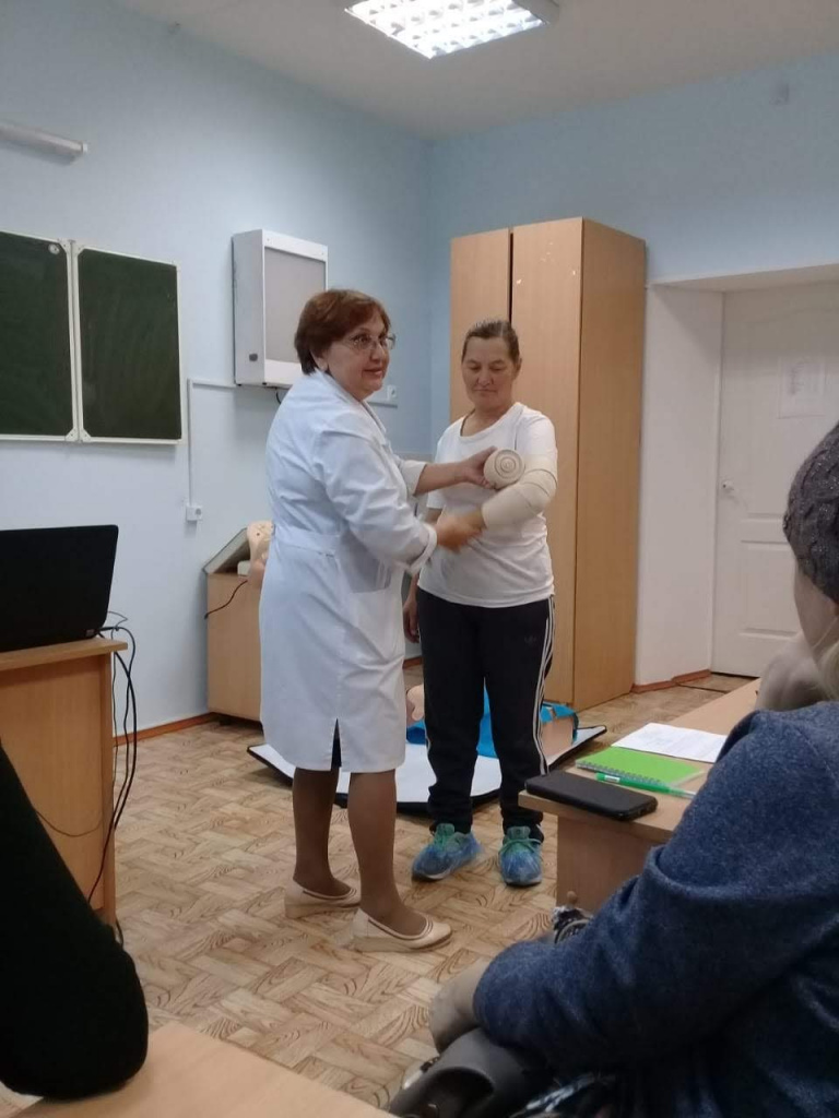 vCYzDz3Fp50.jpg